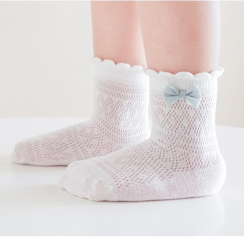 Set of 3 Pair Girls Cotton Ankle Socks Baby Hosiery with Nonslip Elastic Cuffs Design for Toddler Daily Comfort Wear