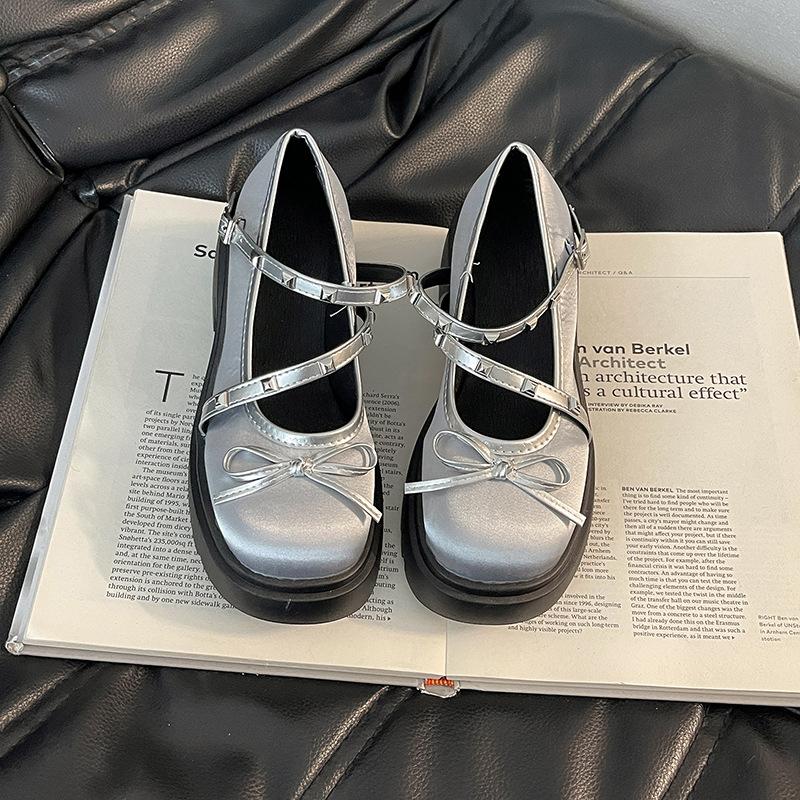 Shallow Mary Jane shoes women's autumn fashion bow retro casual single shoes with skirt small leather shoes trend