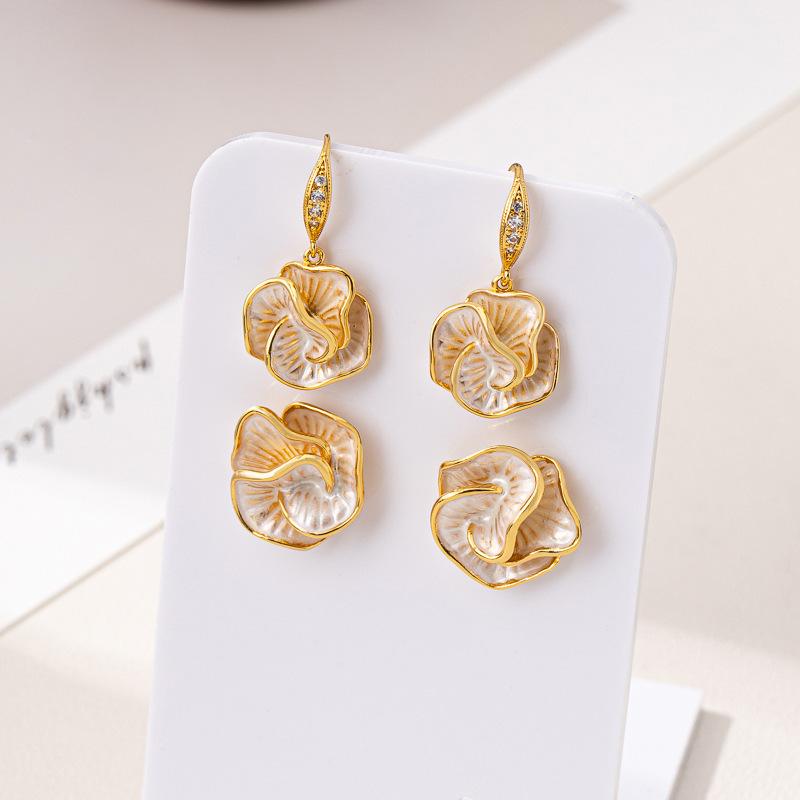 New French Retro Camellia Earrings High-end Temperament Niche Unique Summer Drip Glaze Sweet Earrings