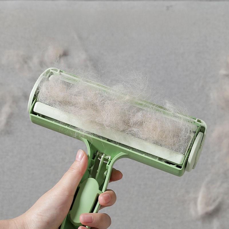 Two-Way Pet Hair Remover Roller for Clothing and Sofa - Automatic Cat, Dog, or Frog Hair Cleaner.