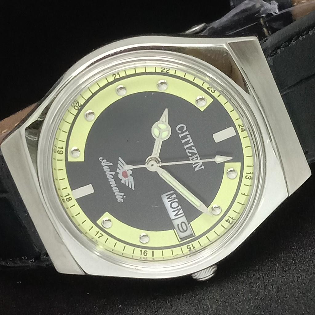 

USED VINTAGE CITIZEN AUTOMATIC 8200 JAPAN MENS D/D BLACK WATCH 528b-a277590-2 SKU528b-a277590