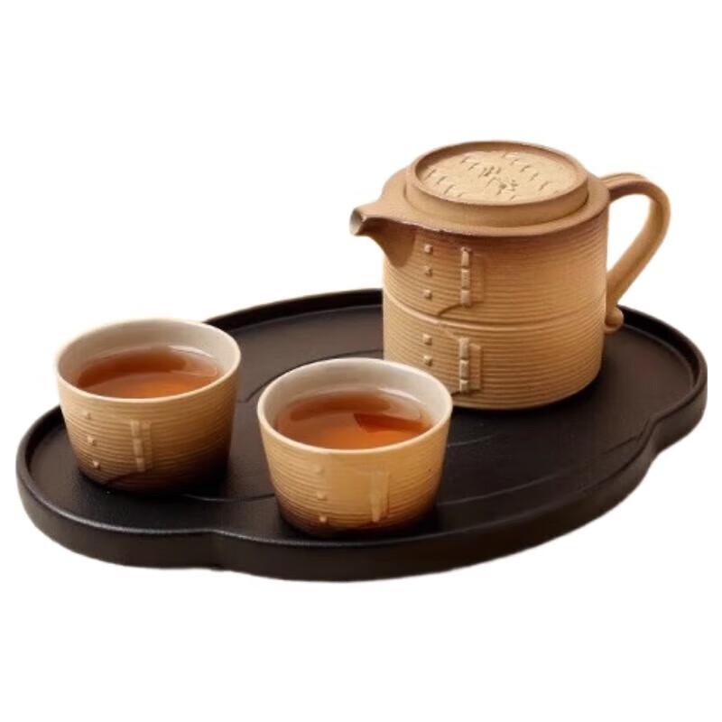 

Lu Bao Taiwan Ceramic Tea Set - Striving for Upstream (1 Pot, 2 Cups)