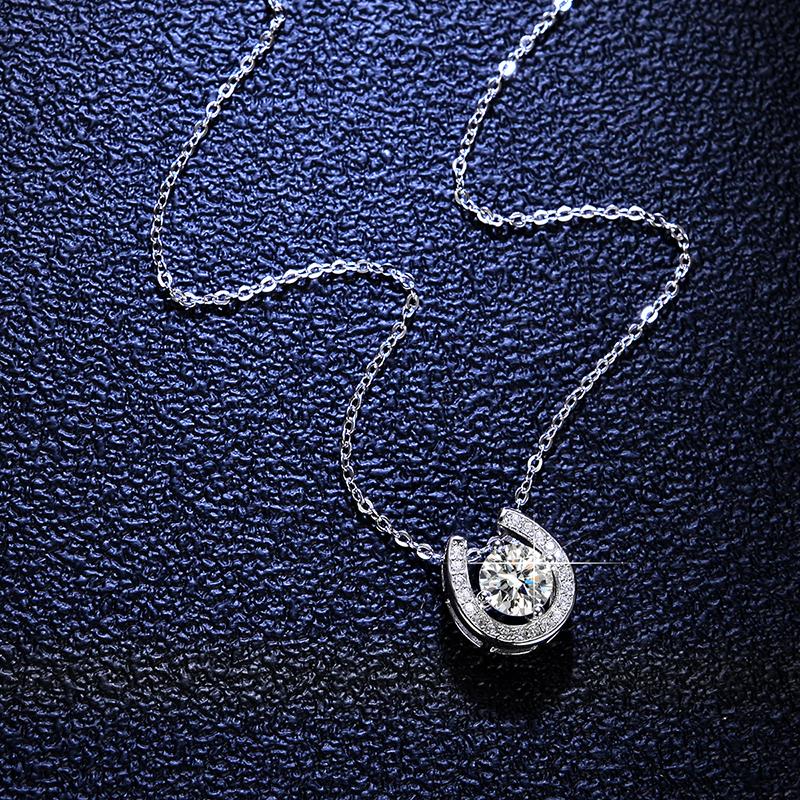Smyoue 1ct 0.5ct D Color Moissanite Necklace for Women Beating Heart S925 Silver Plated White Gold Pendant Wholesale