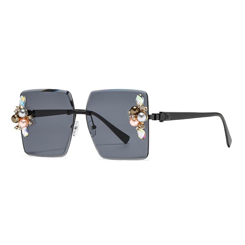 

Ladies Fashion Square Sun Glasses With Metal Frame And Grey Pc Lenses For Outdoor Activities Black Gray