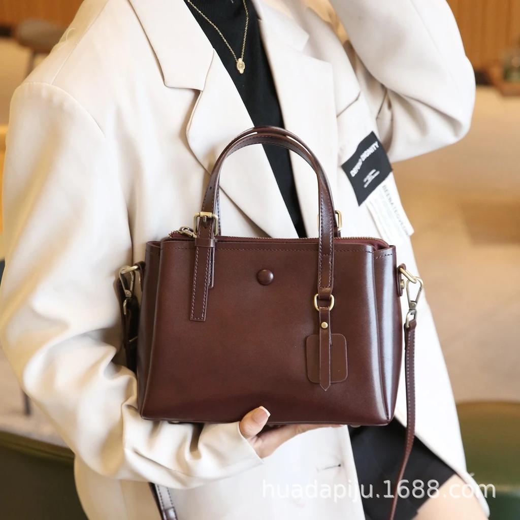 Leather Crossbody Bag, Commuter Bag, Fashionable and Lightweight Handbag, Single-shoulder Bag, Women's Bag
