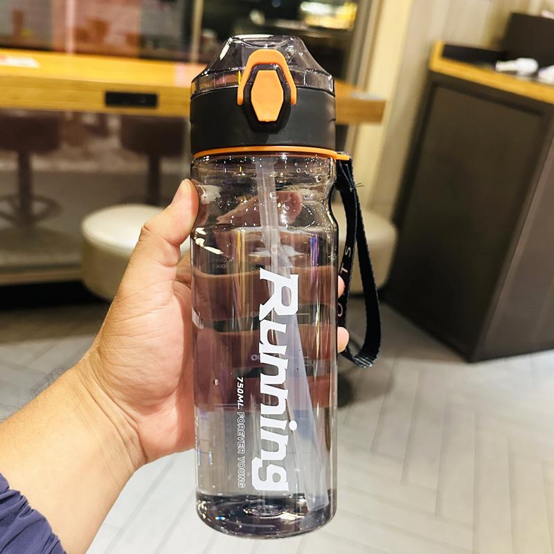 

750ml Plastic Sports Water Bottle BPA-Free Leakproof Water Bottles with Scale Marker Portable Straw Cup for Trave Camping Hiking 750ml
