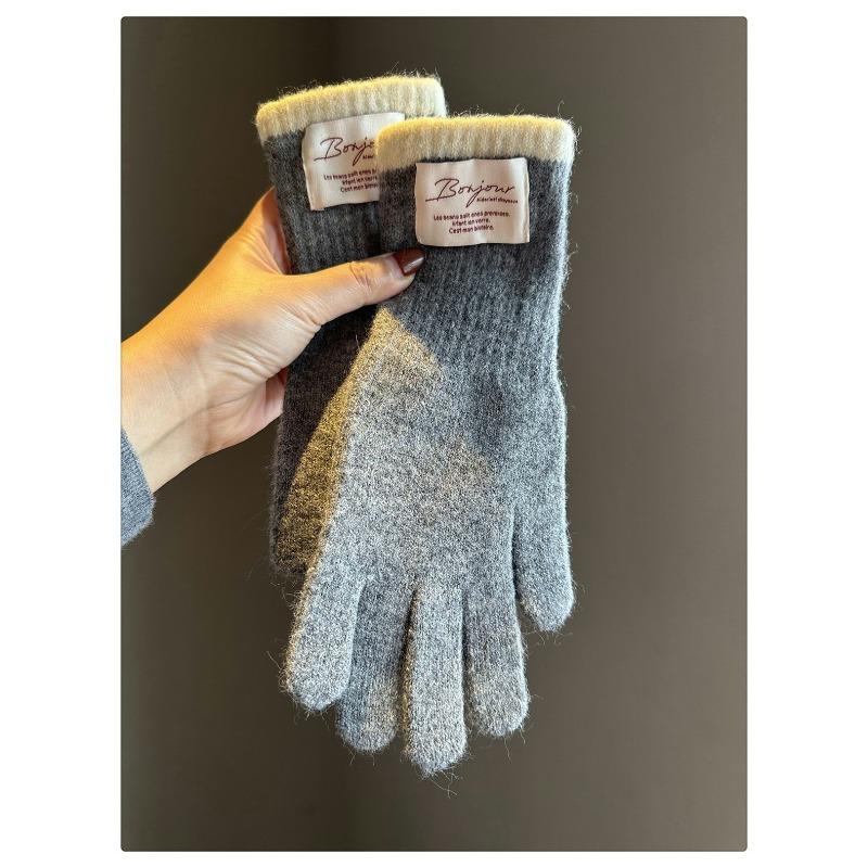 Contrasting color small standard knitted gloves for women, warm and cold-proof for riding in winter, dew fingers can touch the screen