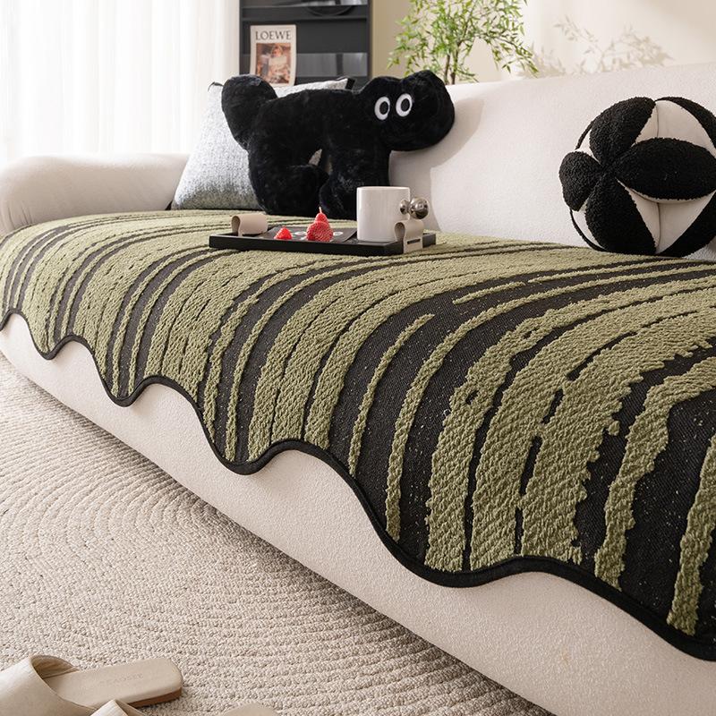 Light Luxury High-Grade Leather Sofa Cushion  New Anti-Cat Scratch Cover Cloth Towel Half-Edge Velvet Autumn And Winter Special-Shaped Sofa Seat