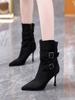 Retro spitze kurze Stiefel Weiblichkeit Metall Mode Stiefel 2025 Herbst und Winter neue hohe dünne Stiefel dünnabsatz nackte Stiefel