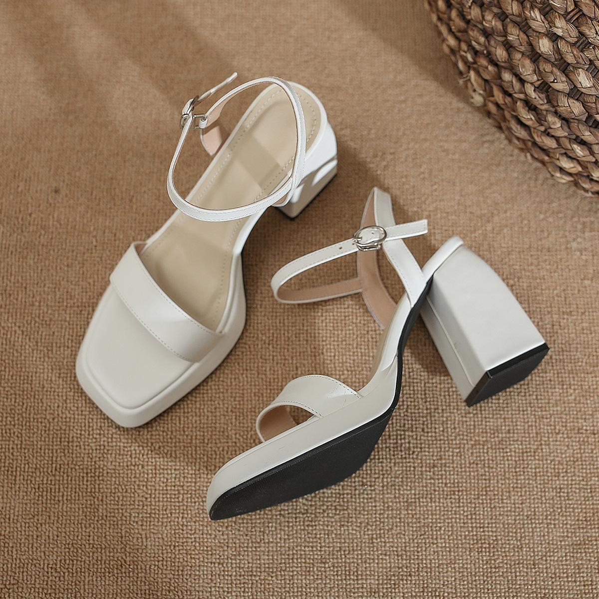

Retro brown thick-heeled sandals women s 2025 summer new thick-soled waterproof table with fashion comfortable high heels 39