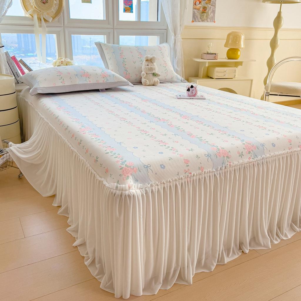 Princess Style A-class Lace Bed Skirt Cooling Mat Three Piece Set, Cool Feeling Ice Bean Bed Skirt Ice Silk Mat Three Piece Set
