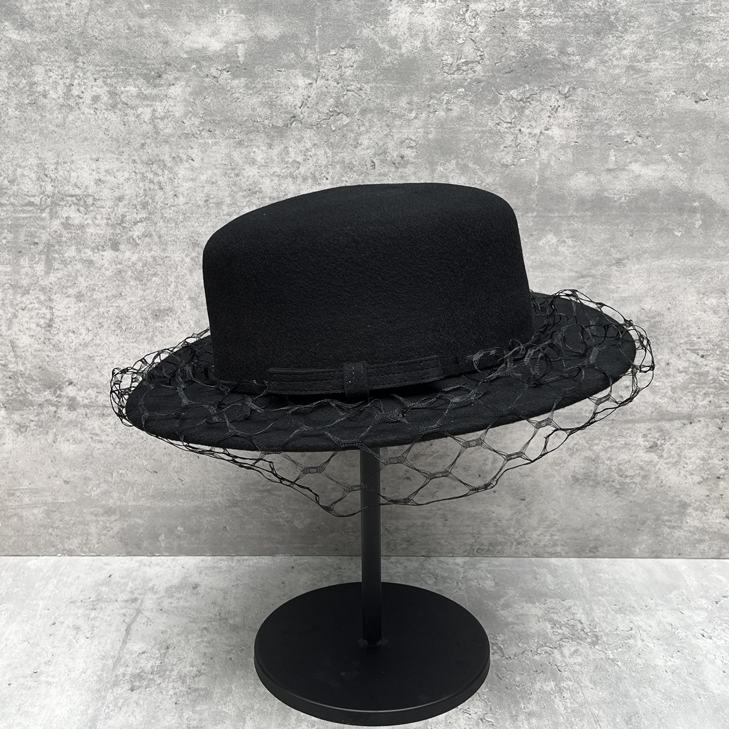 

French Retro Temperament Wool Top Hat Women S Elegant Light Luxury Lace Flat Top Hat Shows Small Face M（56-58cm）