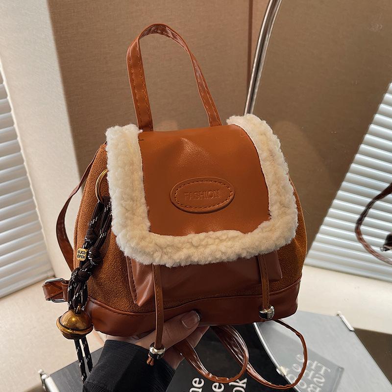Niche Design Women's Backpack Autumn and Winter New Retro Fashionable Small Backpack Casual Commuting Travel Backpack