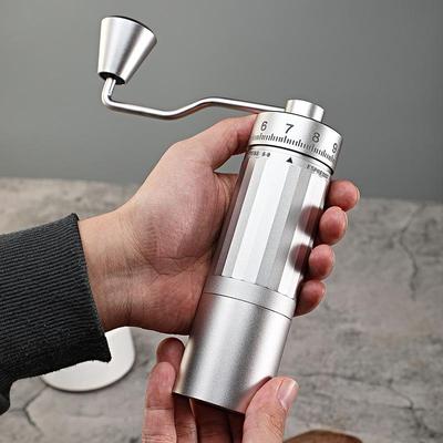 Moulin à café manuel portable style italien avec noyau en acier pour la maison et l'extérieur