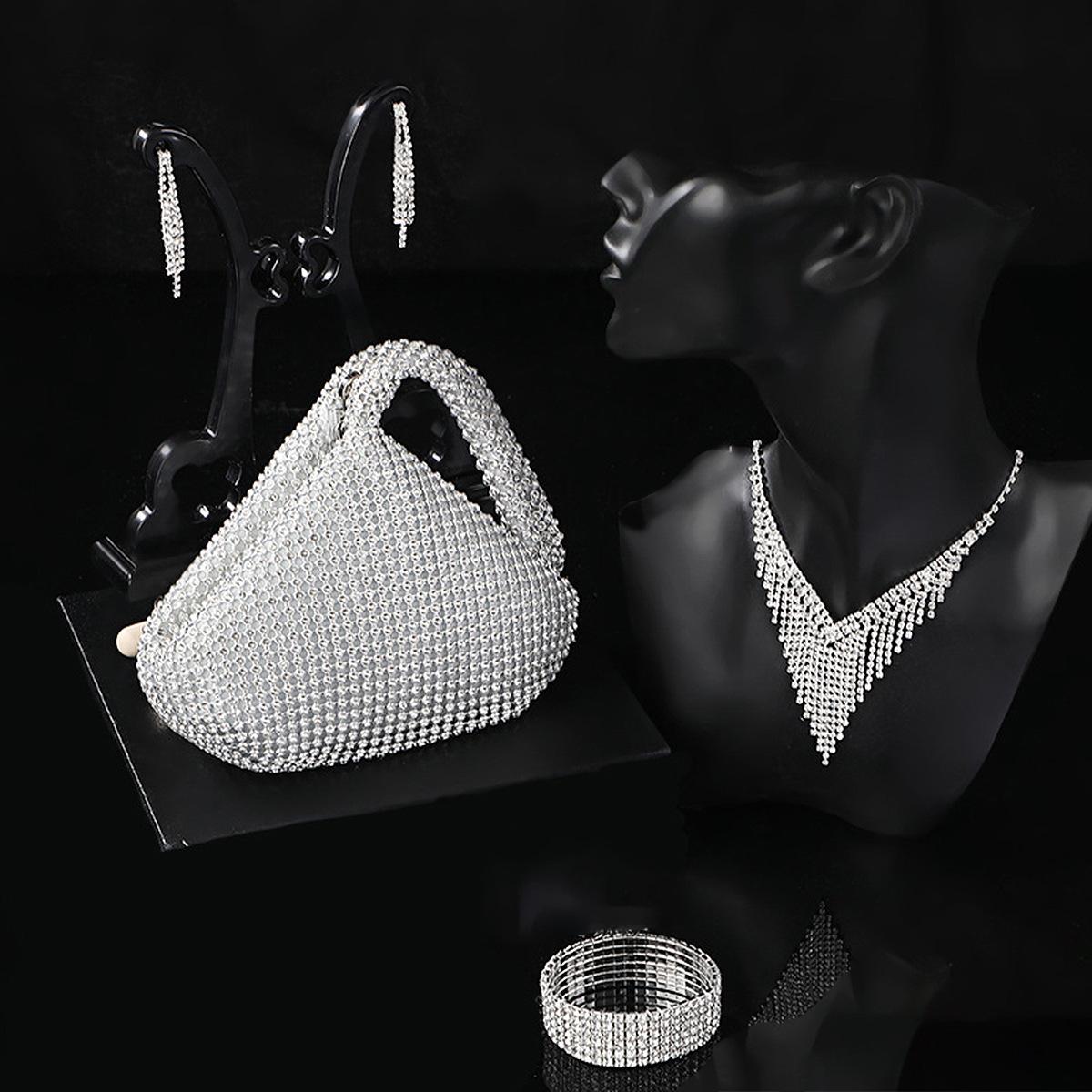 

Diamond - Studded Tassel Necklace and Earring Set , Fashionable Light Jewelry for Party серебряный