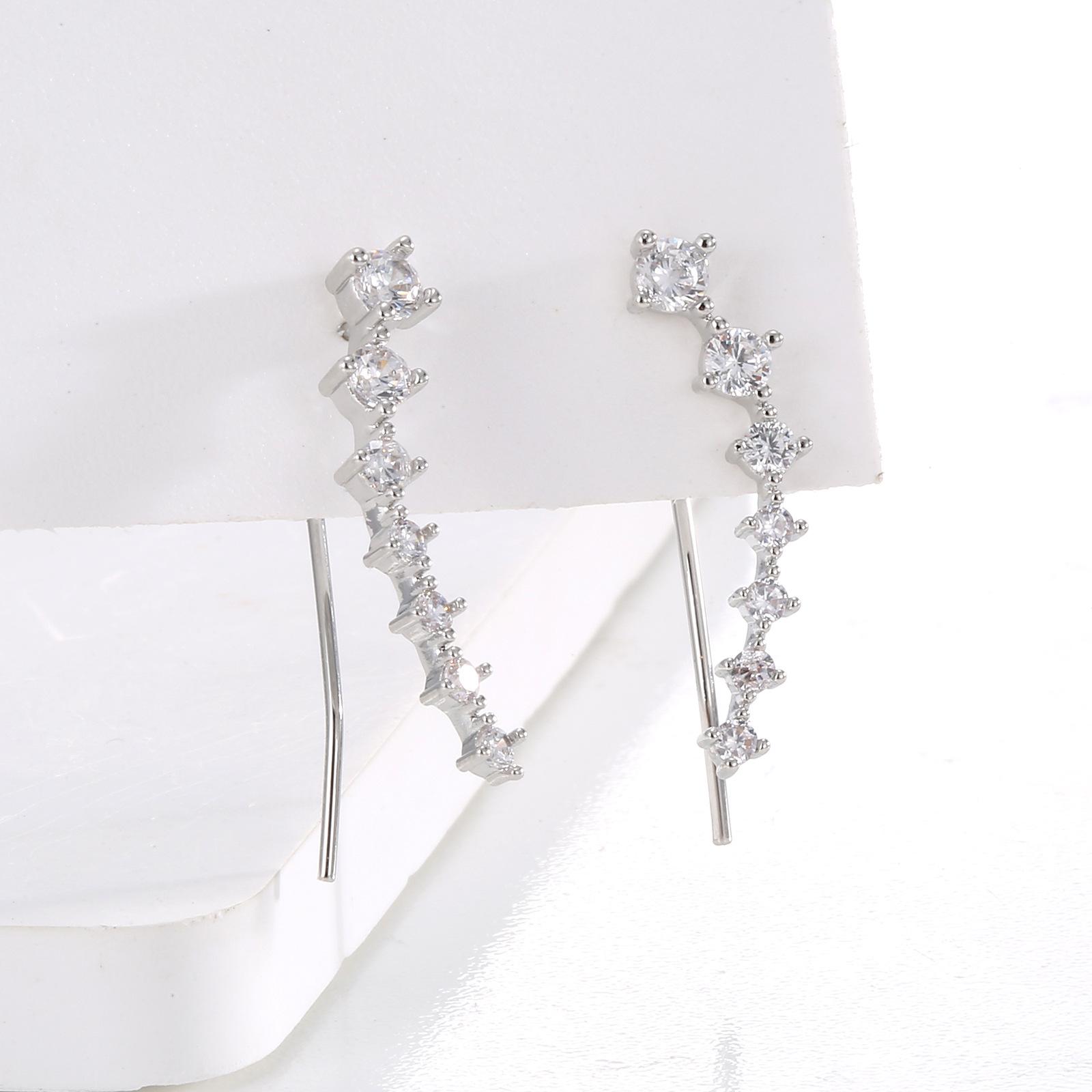 

2025 Новогодние осенне-зимние декоративные серьги женские элитные нишевые модные серьги sense легкие роскошные серьги мода