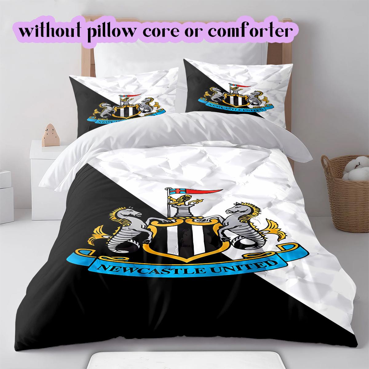

Football ClubPattern Bedding Quilt Set Quilt Cover Pillowcase Home Decoration Birthday Gift (1 * duvet cover + 2 * pillowcase, without core) 220x240cm