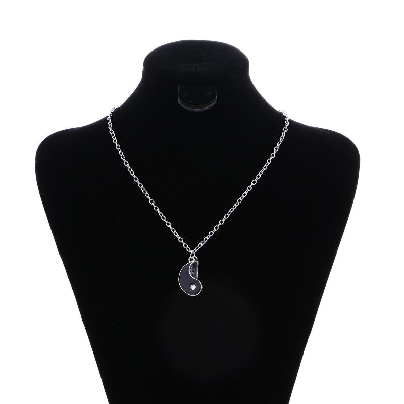 Fashion Black And White Gossip Bet Friend Necklace, Alloy Couple Necklace N156