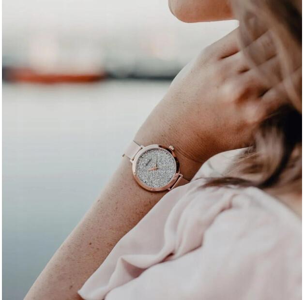 Часы Adriatica A37879113Q