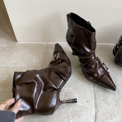 Novas Botas de Tornozelo Femininas Sexy de Salto Alto Fino Designer Fivela de Cinto Plissadas Botins Curtos Primavera Outono Sapatos de Bico Fino