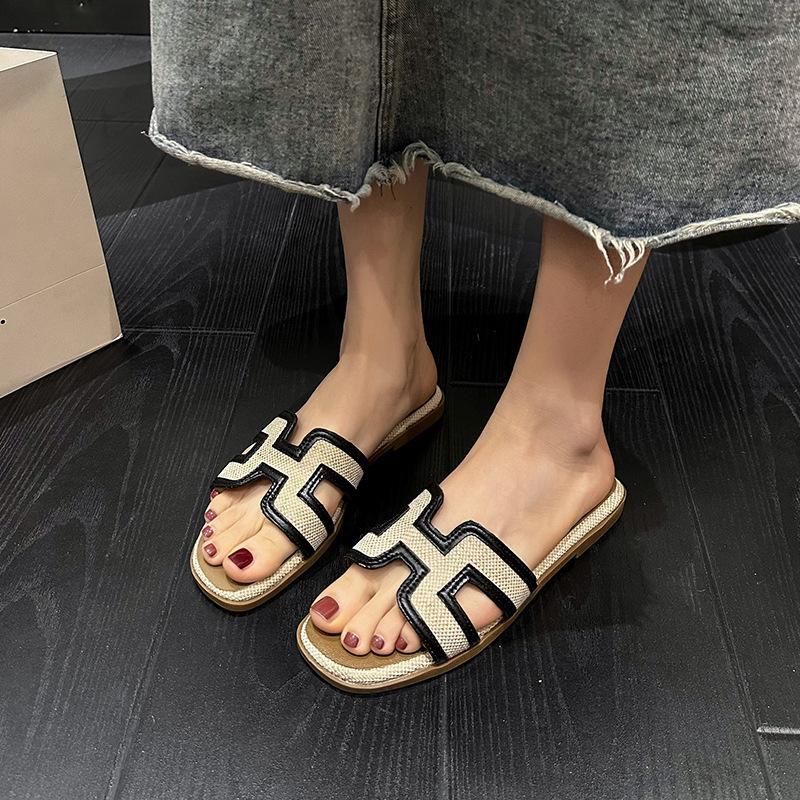 Flat Bottom Outer Wear One-word Cool Slippers Women's 2025 Summer New Travel and Vacation Color Matching Beach Slippers Foreign Trade Slippers