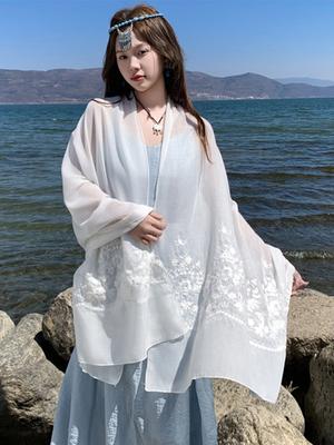 Accessoarer – Halsdukar & Sjalar
