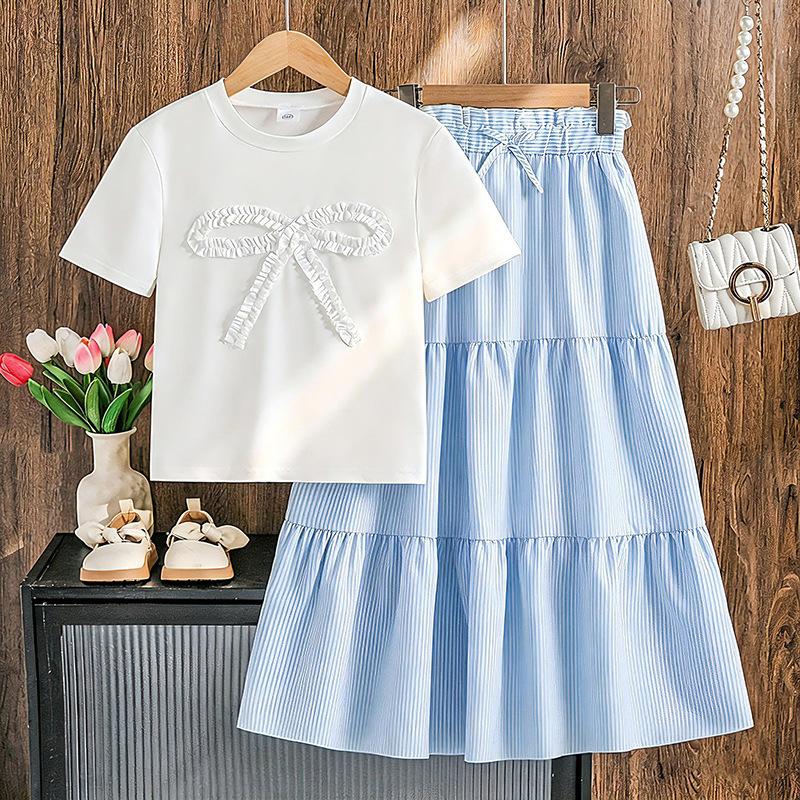 

Girls Fashionable Outfit - Summer Children s Bow-front Short-sleeved Top, Short-sleeved T-shirt, Casual Striped Skirt Set 130cm=8Y небесно-голубой