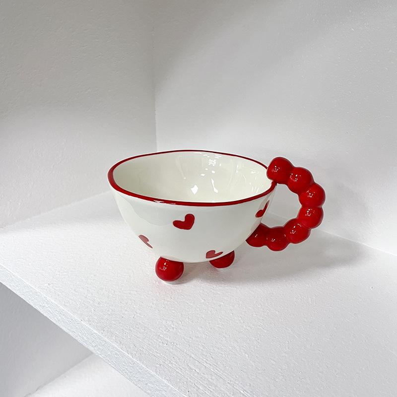 

Creative hand-painted red love mug ceramic cup, girl heart coffee cup niche water cup About 300ml