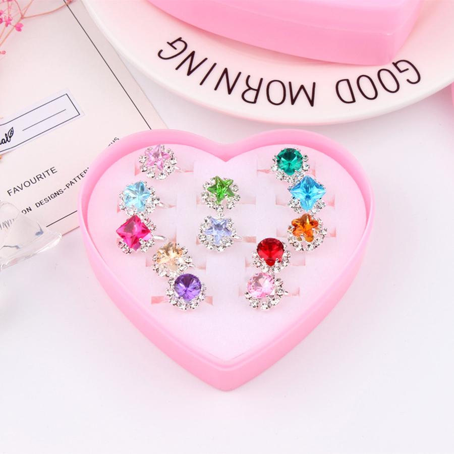 12pcs/Box Children Crystal Ring Toys Girl Dress Up Jewelry Toys Style Random Ship Boxed Cartoon Decorative Ring Gift for Kids