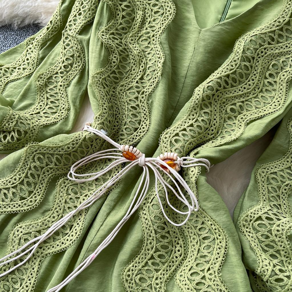 Frühling Sommer Frauen V-Ausschnitt Laterne Ärmel Stickerei Spitze Patchwork Chic Kleider mit Gürtel