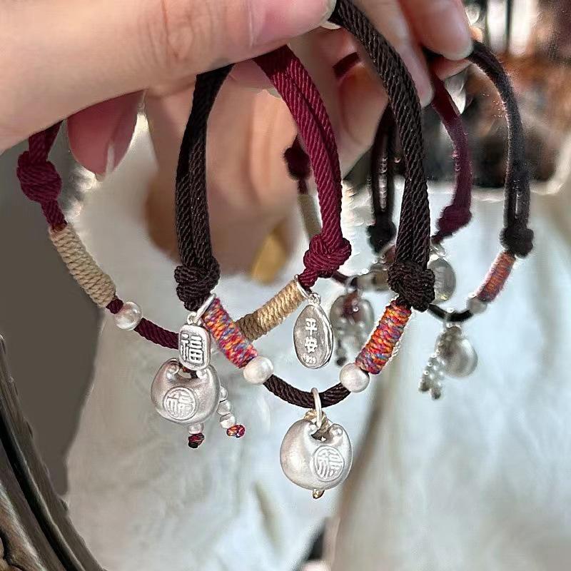 New Xiaopangfu Bracelet Red Rope Bracelet Girls Light Luxury Niche New Chinese Snake Couple Design