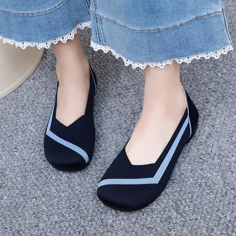 Summer new women's fashion casual fly-woven shoes flat bottom breathable shallow mouth single shoes non-slip one pedal