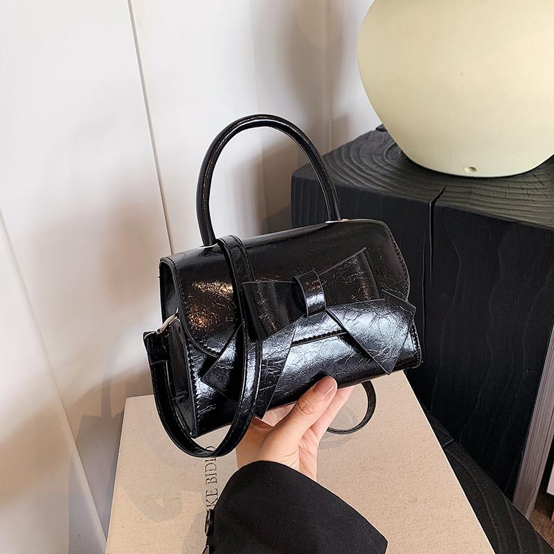 Versatile Pu Material Bowknot Handbag Modern Small Square Shoulder Bag For Women