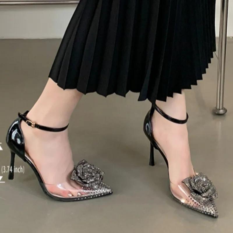 Talons Hauts pour Femmes Sexy Pointus Nightclub Danse Fête Chaussures Stiletto 2024 Nouveau Style Élégant Fleur Designer Sandales Baotou pour Femmes