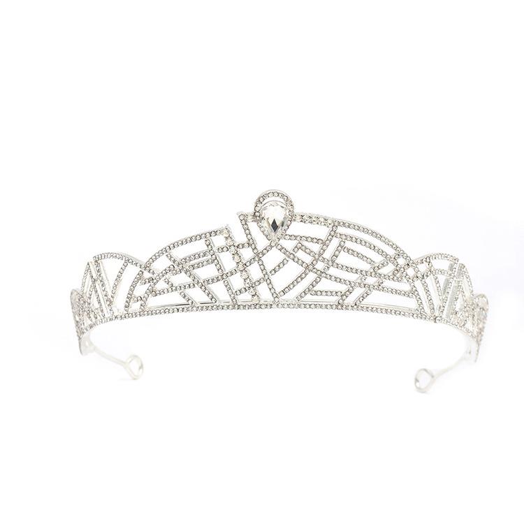 Ensemble Nuptial Féerique: Couronne, Collier & Boucles d'oreilles – Parfait pour un Mariage ou un Anniversaire