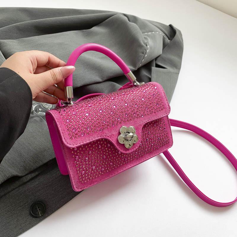 Trendy Retro Summer Casual Small Crossbody Bag For Women With Elegant Design