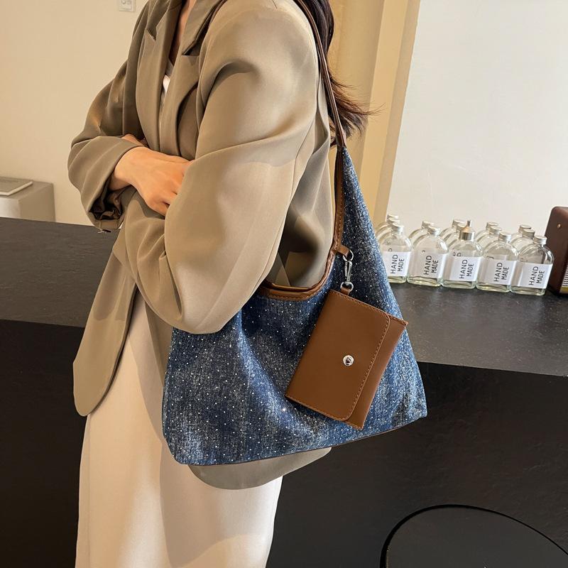 Fashion Tote Bag, New Spring and Summer Commuting Shoulder Bag, Summer Casual Armpit Bag