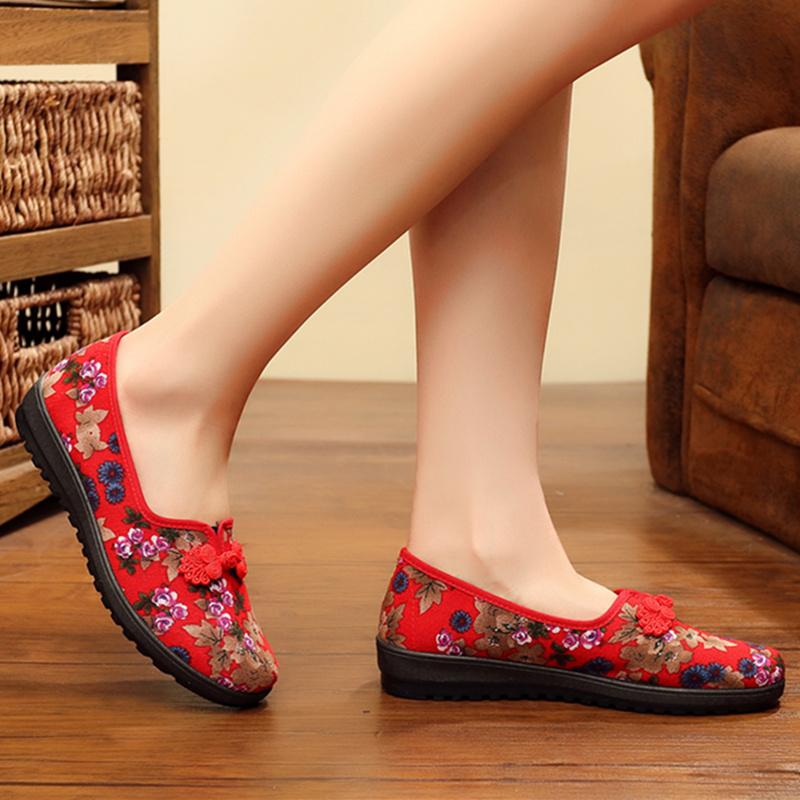 Women's Ethnic Embroidered Flats Soft Bottom Non-Slip Middle-aged Flat Mom Shoes Female Old Beijing Cloth Shoes