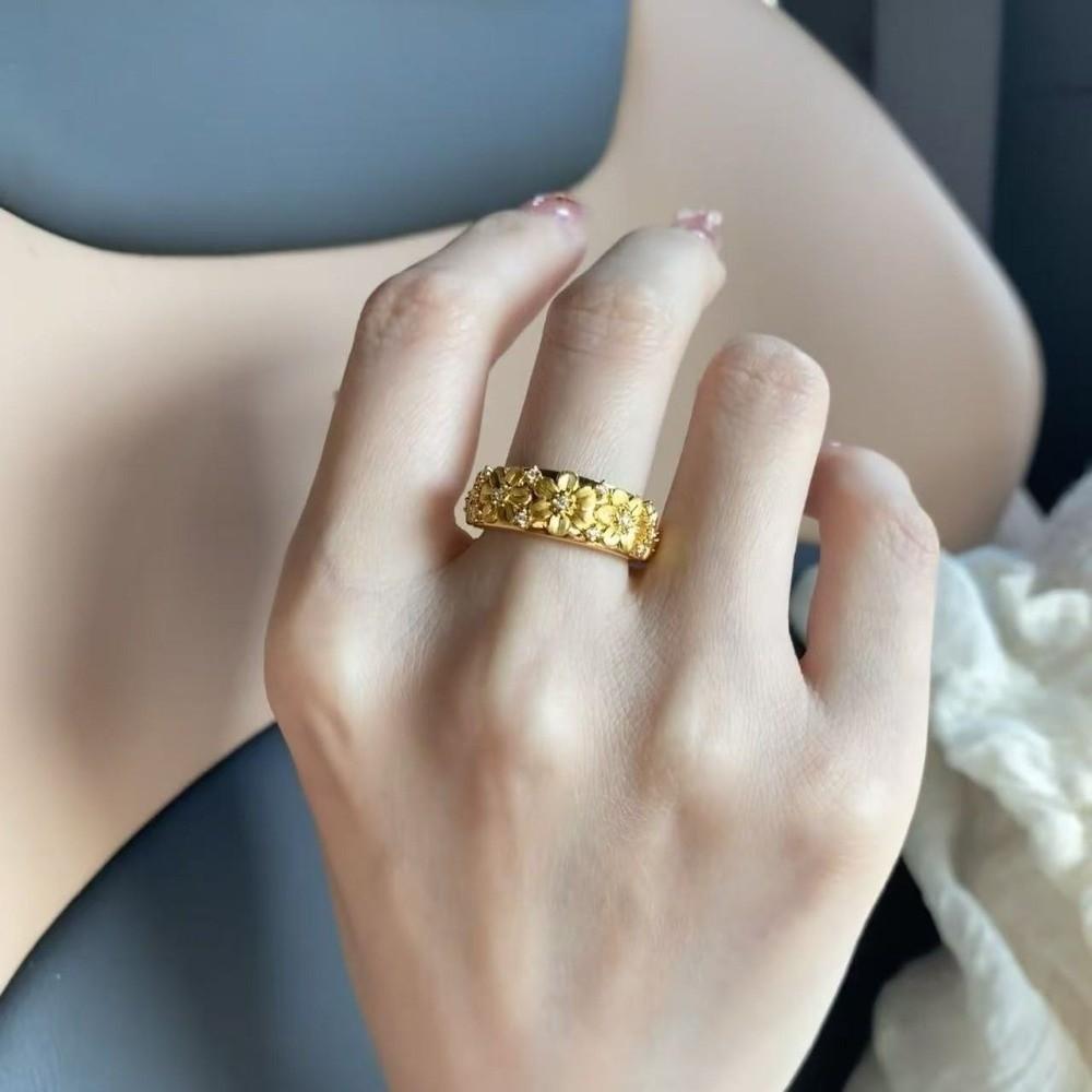 Glittering Floral Adjustable Ring Luxury Gold Plated Ring Rhinestone Accent Ring Women Accessories