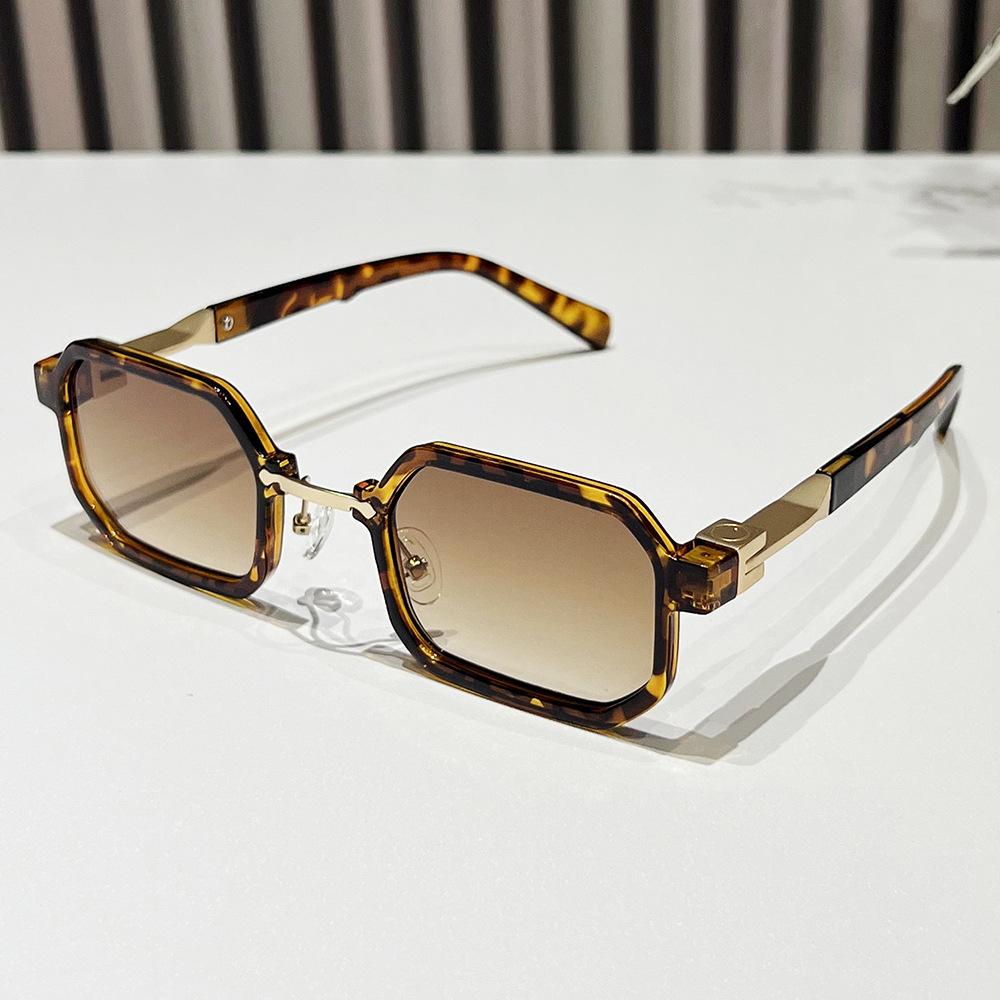 

Vintage Square Sunglasses Women For Men Luxury Brand Designer Sun Glasses Steampunk Popular Pink Hip Hop Eyeglasses Frame