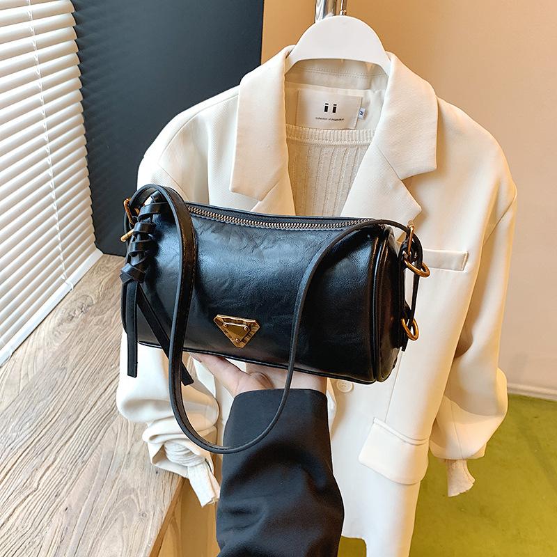 

Small bag women s new retro underarm pillow bag high-end versatile shoulder messenger bag чёрный