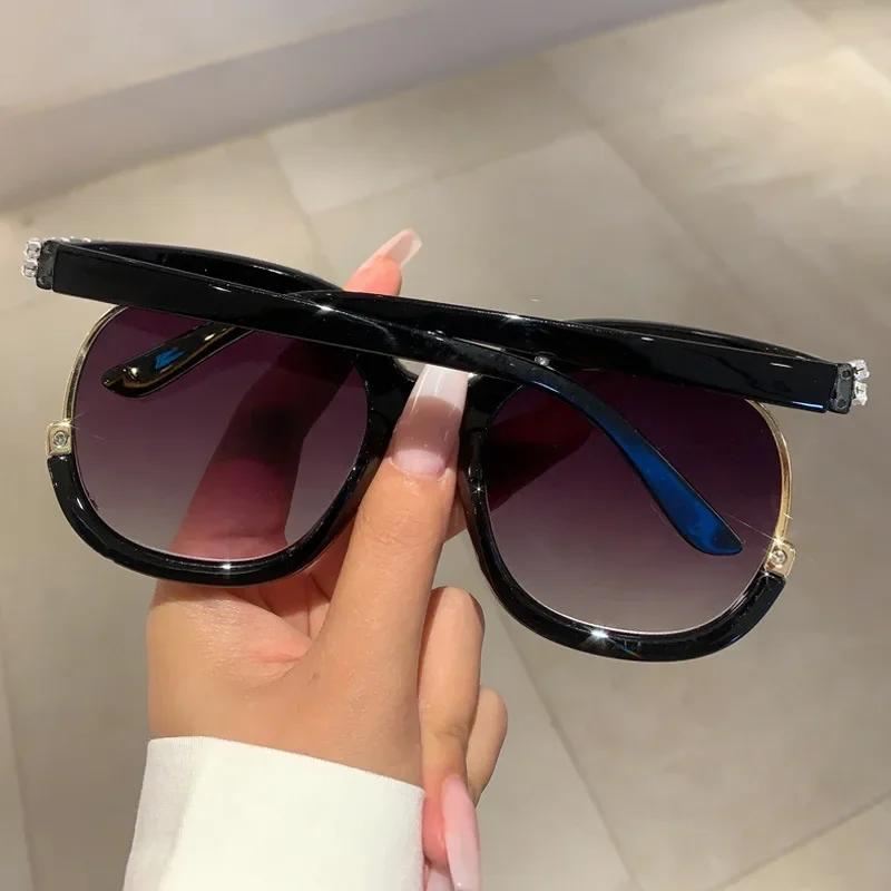 New Style Large Frame Diamond Sunglasses for Girls UV400 Protection Luxury Street Fashion Goggles