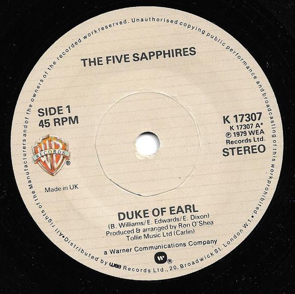 

7-дюймовая пластинка ПЯТЬ САПФИРОВ - Герцог Эрл K17307 Warner Bros. Re 1979 UK Рок Б/У