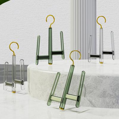 Prodotti per il bucato – Grucce e appendini