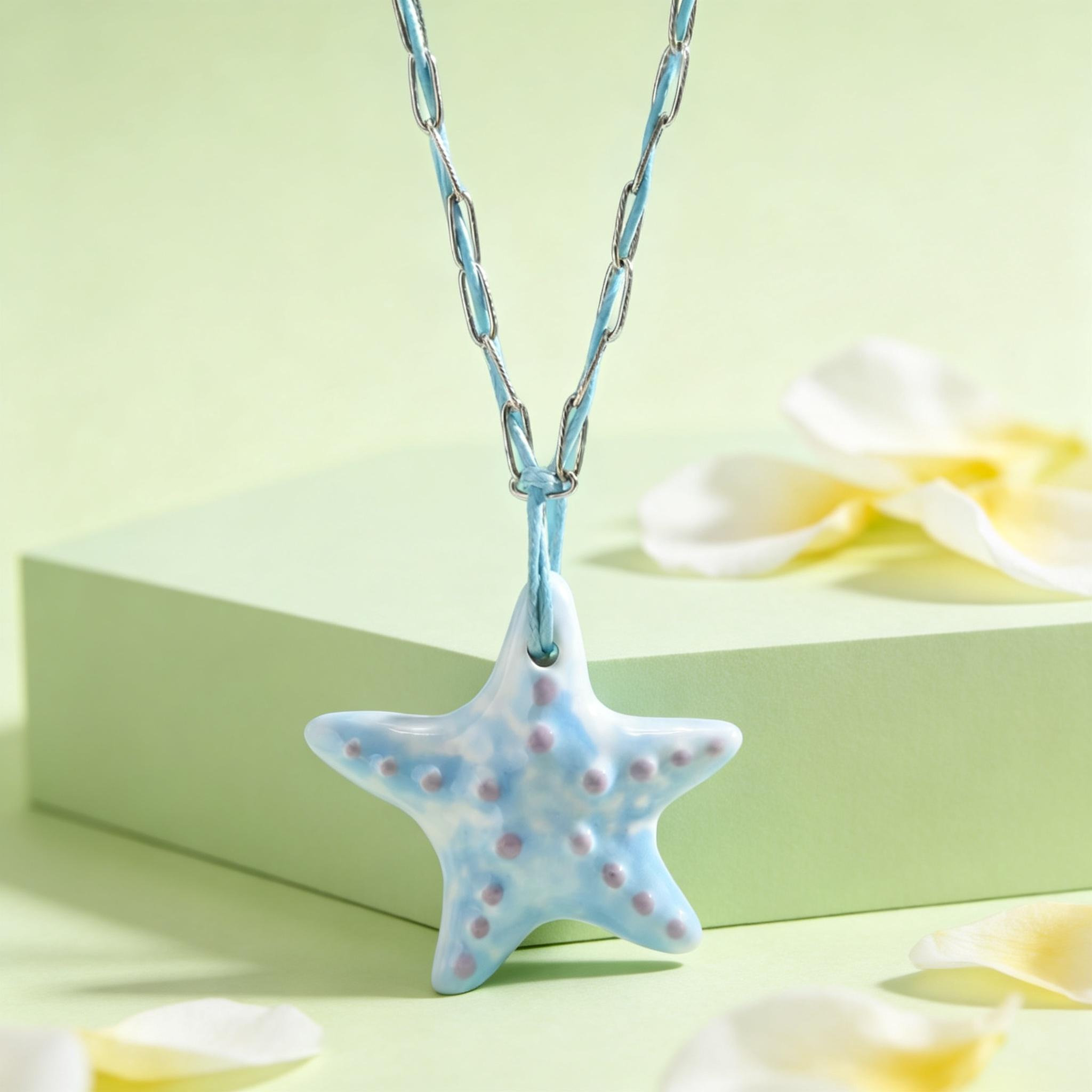 

Exaggerated Starfish Pendant Necklace for Women Unique Blue Star Necklaces Dainty Beach Jewelry Gifts
