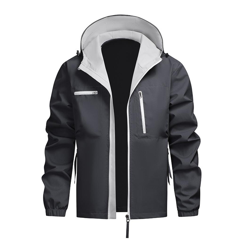 Modische Herrenjacke mit Kapuze und vielen Taschen, locker geschnitten