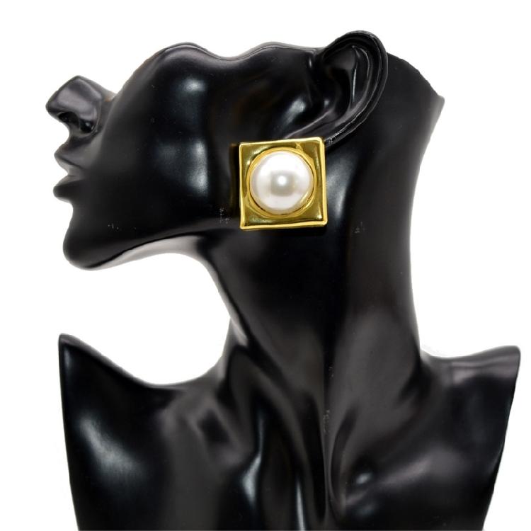 Geometric Square Pearls Earrings for Women Combining Vintage Charm and Modern Styles Suitable for Every Outfits