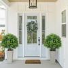 Decoração de casa – Flores e coroas artificiais
