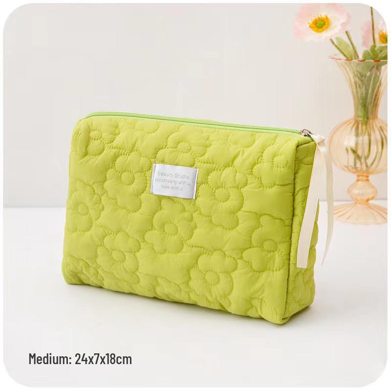 Cloud Makeup Bag: Portable Soft Travel Organizer with Large Capacity, Fluffy Design, Perfect for Makeup or Pencil Storage