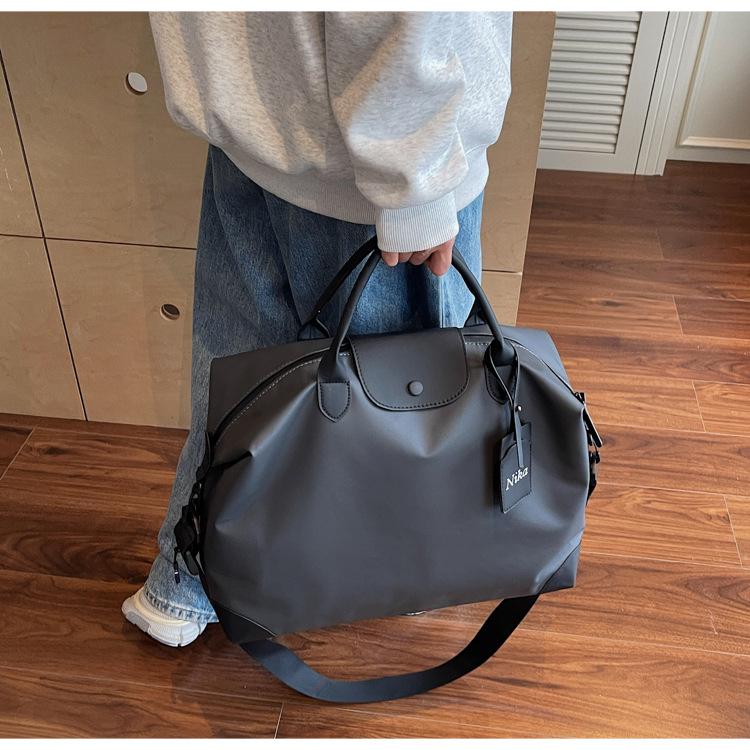 Expandable Lightweight Multi-Purpose Travel & Sports Bag